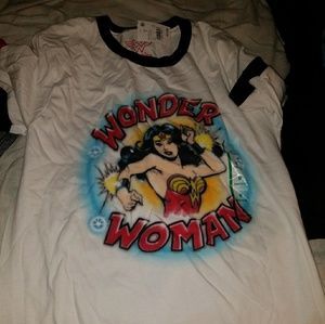 Wonder woman's tshirt